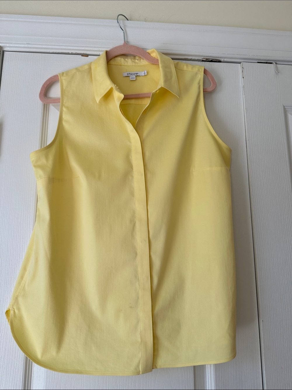 Chico's Sleeveless Button-Front Camisole in Light Yellow